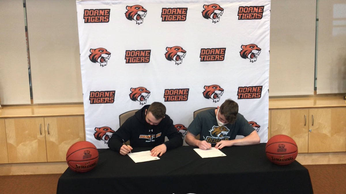 DoaneTigersMBK's tweet photo. Made it official! Welcome to the program Brady Timm @BradyTimm05  and Cam Foster @Camfost_24 ! #RollTiges https://t.co/61pA7KR3KV