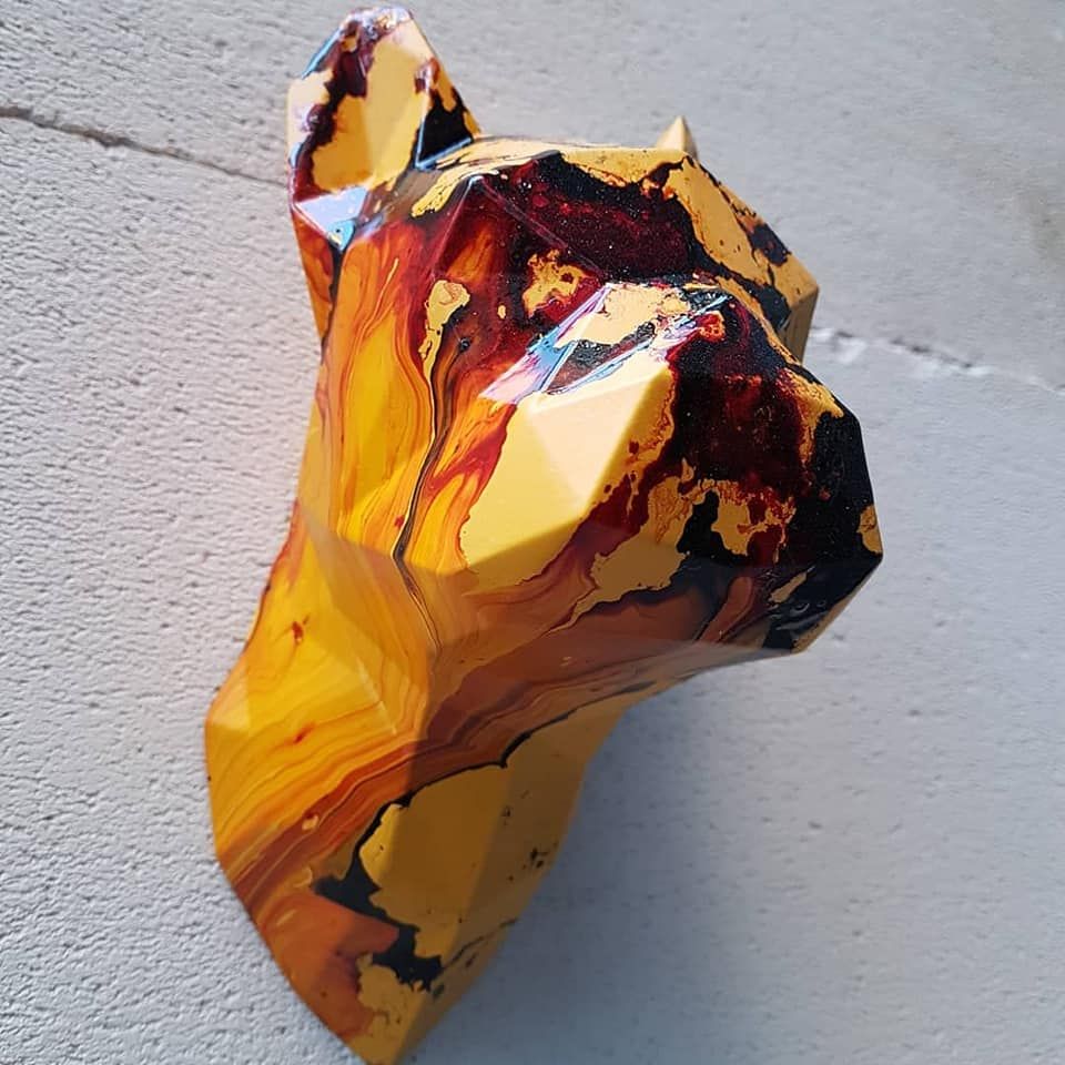 PhoenixEffectFX's tweet photo. Mise à jour du site😉 Les petits Paco sont disponibles 😋🧟‍♂️😉
#lowpoly #bulldog #resinwork #resinart #figurecollection #streetartrouen #streetart #resintoy #artoys #3dsculpt #3dsculpture #zbrush #digitalsculpture #3dprinterart #artworkinprogress #fantasticartwork #sfxartist https://t.co/vWRkkRpplP