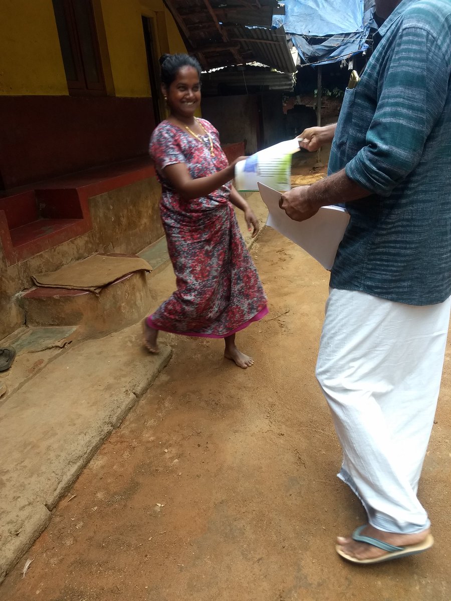 GangaBhagath's tweet image. ഇന്നത്തെ ഗൃഹ സമ്പർക്കം.... 
#grihasambarkkam 
#BoothWork 
#Vote4BJP