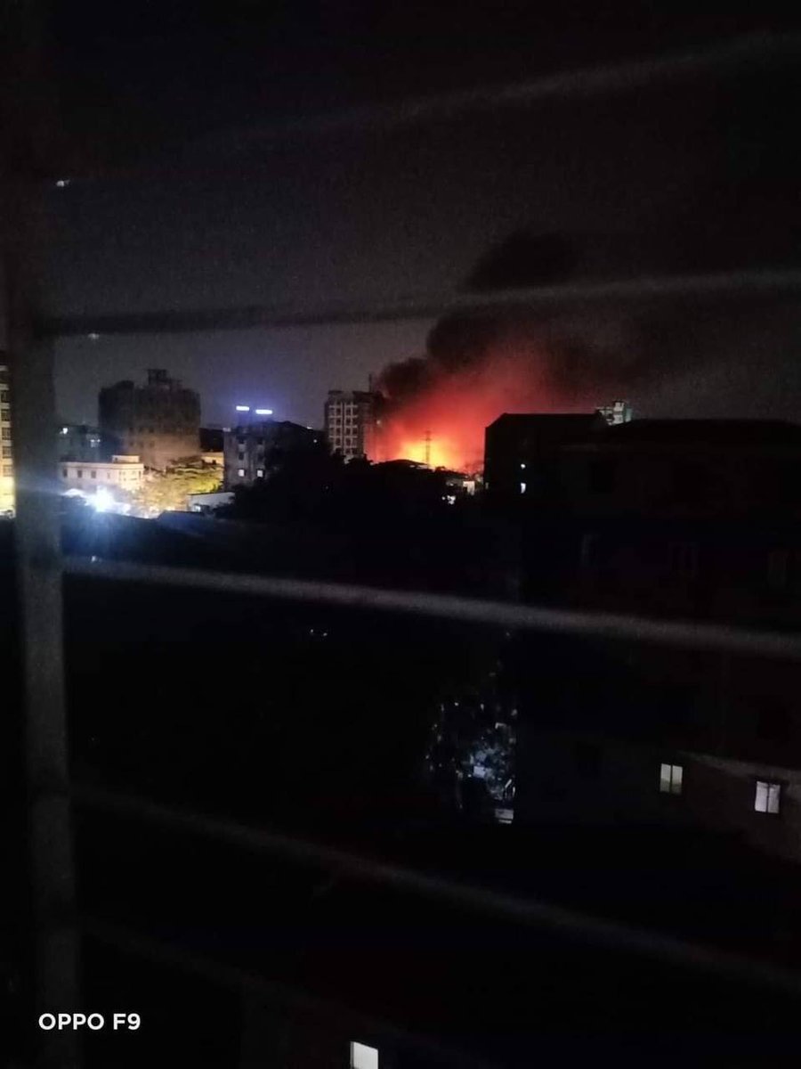 Tw // fire
In Dawpon, NweAye, Yangon; Even after military junta terrorists violently dispersed night strike, they continue to open over hundred real bullet shots, set fire into the ward and tried to break into apartments.

STRENGTH OF UNITY
#WhatsHappeningInMyanmar  #Mar22Coup
