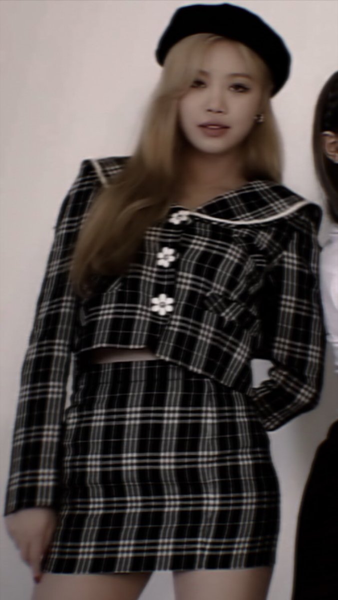 EGIRLS0JIN's tweet photo. the elegant and classy vibes https://t.co/9TClh3FmyN