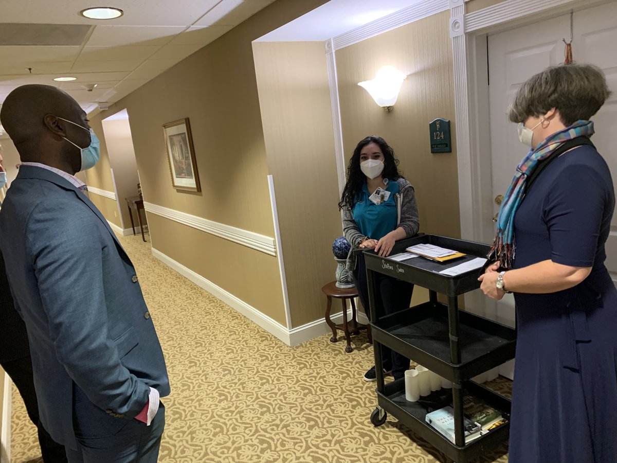 AtriumNavicent's tweet photo. In our most recent #CEOOnTheGo - Atrium Health Navicent President and CEO Delvecchio S. Finley recently paid a visit to Carlyle Place, Navicent Health where he rounded and visited with teammates and leaders! https://t.co/comvQsPvNV