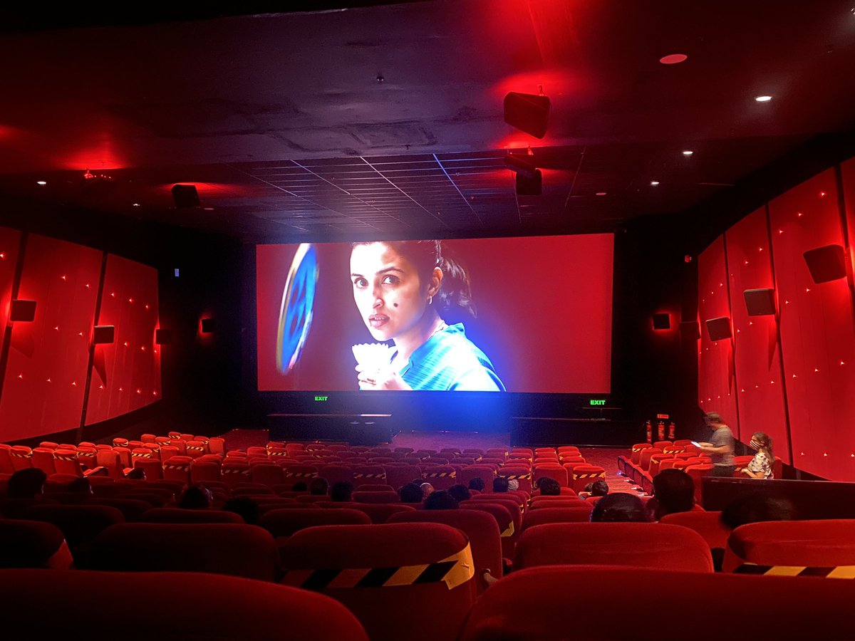 ItniSiHassii's tweet photo. @ParineetiChopra Superb #SainaTrailer Thankyou @_PVRCinemas #Juhu #Mumbai https://t.co/8LFBR5QA51