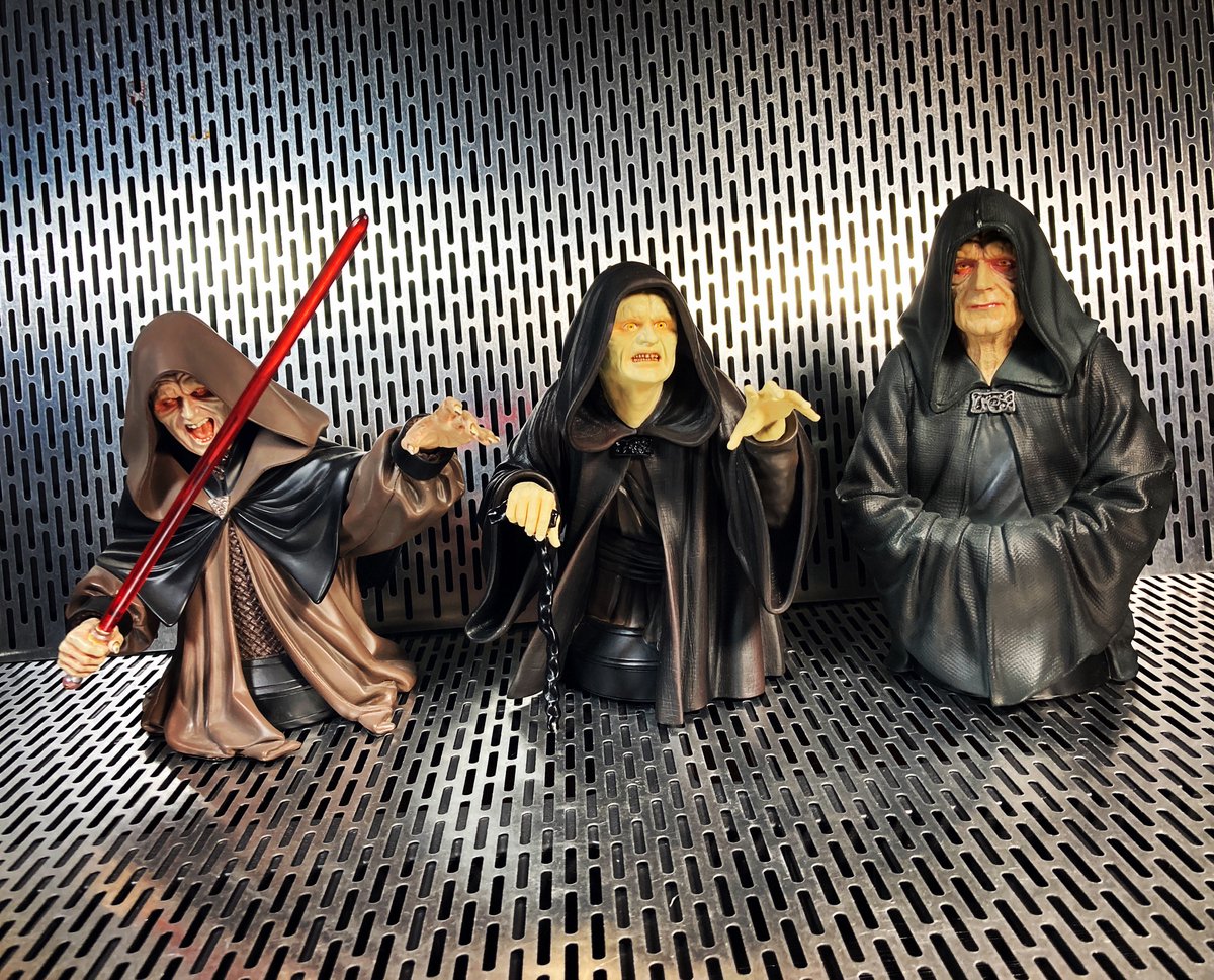 yak_face's tweet photo. And yes, I ordered the TROS Palpatine to go with my other Emperor Mini Busts. #Gentlegiantltd #palpatine #theemperor #emperorpalpatine #darthsidious #sith #sitheternal #theriseofskywalker https://t.co/WlL8JxpftA https://t.co/T2KKNyFYZx