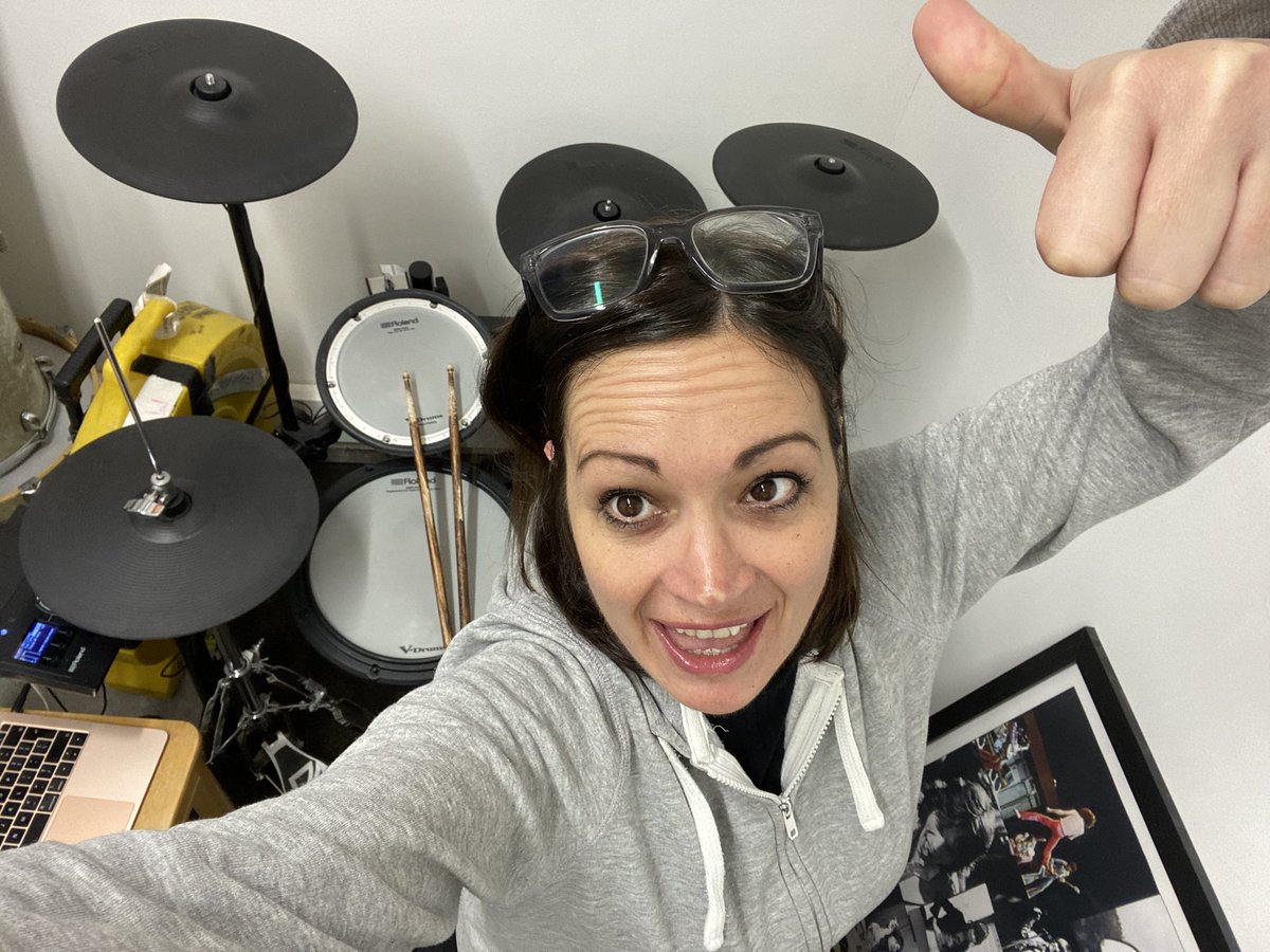 Me owning my practise time with aplomb! You can’t keep a good woman down. Let’s be ‘avin ye!
#backinthegame #drummersofinstagram #drums #preparingforlive #workiscoming #studiotime #coordinationtraining