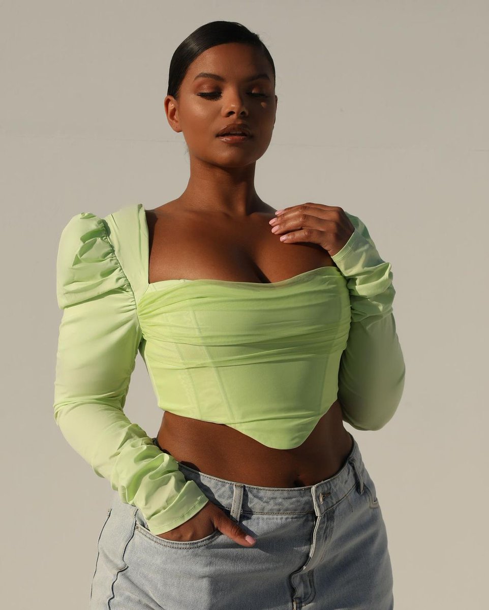 The next round of the ⚡️ QUICKFIRE COMP ⚡️:

Like &amp; RT this post before 7pm tonight (GMT) for the chance to win any 5 items of your choice from our unreleased RESORT COLLECTION 🤩💫

We ain't playin' babes - get involved 📲