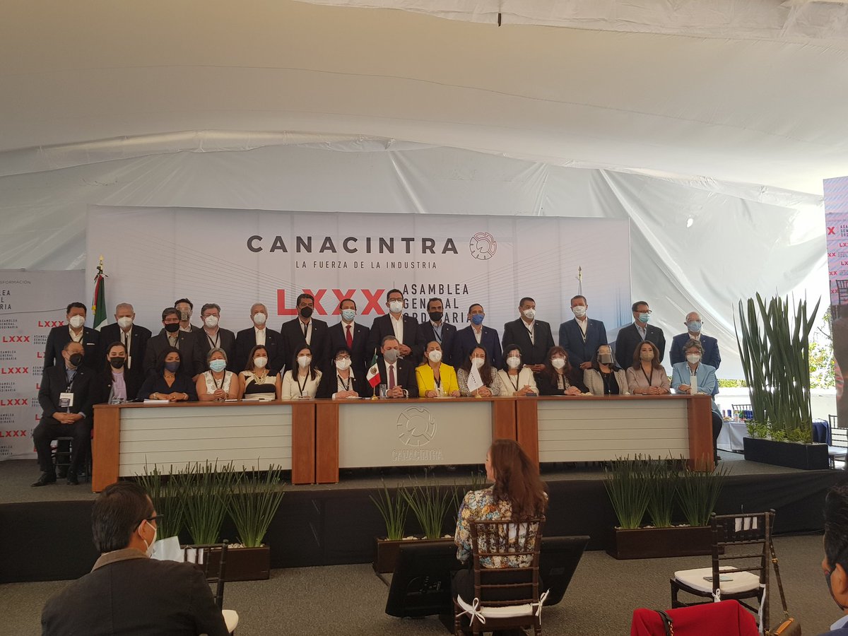jorgeq100's tweet photo. LXXX Asamblea General Ordinaria y Asamblea de Consejo Nacional CANACINTRA Nacional
Es un placer colaborar para el logro de los objetivos de los industriales en México y por un mejor México. https://t.co/iUkWkpVIwm