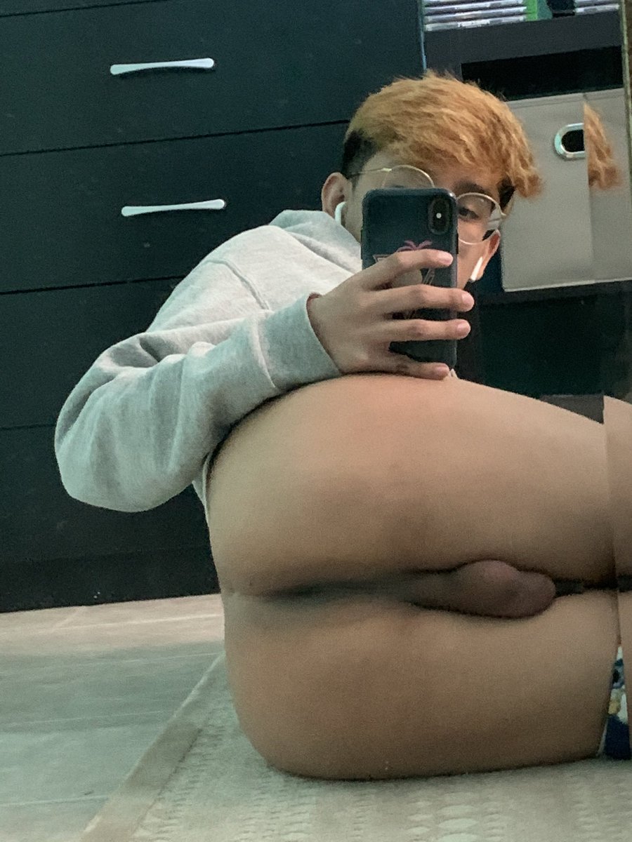 nycboytwink's tweet photo. rt if u wanna eat this smooth twink ass 😜 https://t.co/8w2ius1qaj