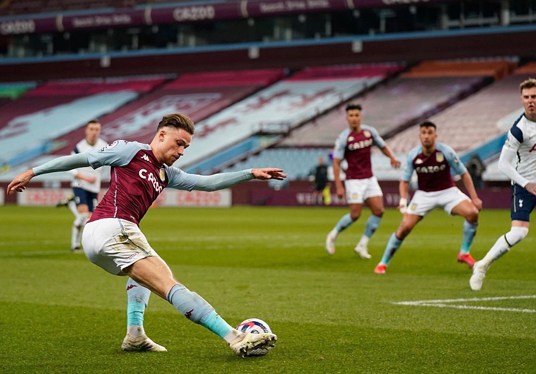 mattycash622's tweet photo. Looking back should have stayed on my feet to block the cross, but on the other side great to be back out there at villa park, Time to stick together 💜 #UTV https://t.co/KBq8LPzxej