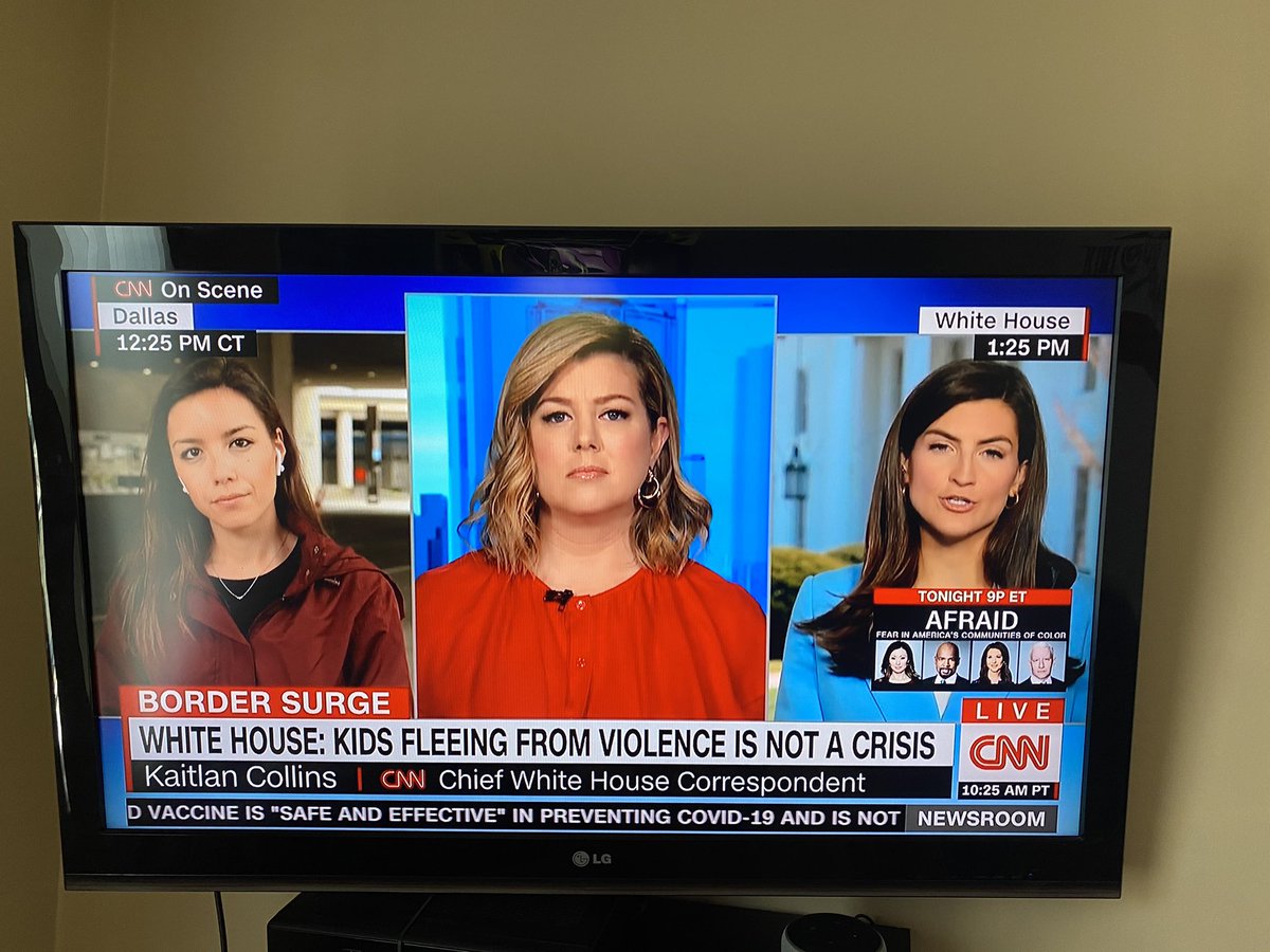 mminkler04's tweet photo. Meanwhile in the southern border. https://t.co/UiPCysLhmY