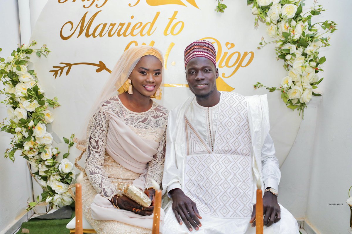 Cirendeye's tweet photo. Alhamdoulilah, je suis comblée de t'avoir comme mari @mamadoulemind. Heureux ménage à nous, tu es juste exceptionnel. Happily married to my best friend 🥰😍♥️ #love #friend #weddingday https://t.co/xVpOZLAtGd