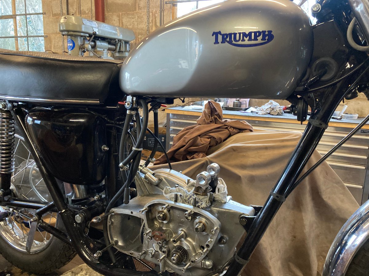 SbSteveb160's tweet image. That’s the engine back in the triumph after its crank regrind. Only a few more parts to go!