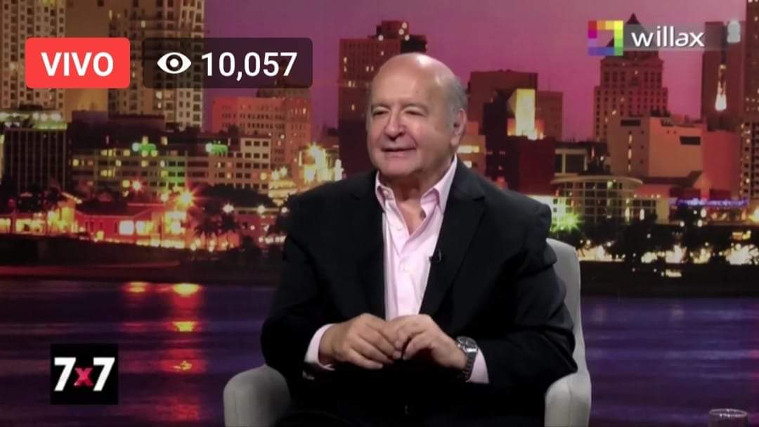 AleKrauseAlva's tweet photo. Me encantan los comentarios de la gente sobre lo mucho que disfrutó la entrevista de HDS con Jaime Bayly. Una entrevista interesante reflexiva y divertida que móstro muy bien el espíritu y trayectoria del mejor candidato 

Definitivamente HDS ganó el #DebateDefinitivo https://t.co/F5X48UClu2