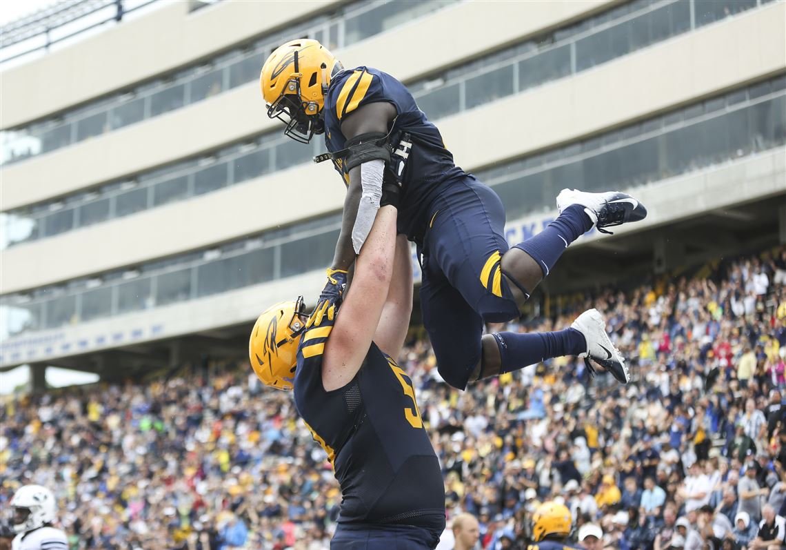 Honored to Receive an Offer from the University of Toledo <a href="/Kevin_Beard9/">kevin beard</a>  <a href="/CoachYounger14/">Wayne Younger</a> <a href="/TRONE2/">Coach T-Rone</a> @CoachPruzinsky <a href="/ChampLifeDBTech/">CHAMPIONSHIP RESULTS LLC (DEVELOP/MENTAL TRAINING)</a> <a href="/SlyJohnson3/">PremierAthletes</a> <a href="/DemetricDWarren/">Demetric D. Warren</a> <a href="/Dwight_XOS/">Dwight Thomas - Catapult Sports</a> <a href="/Elias_Allen2/">E2️⃣</a> <a href="/supermanv321/">swipe Marshall</a>  <a href="/zacharylovett10/">zach lovett</a> <a href="/keyoncarter_/">Keyon Carter</a>  <a href="/4_josiah/">Josiah Allen</a> @DarylSmith28