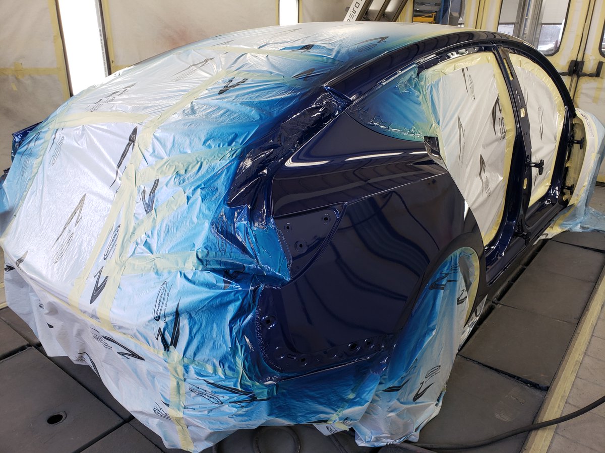 NorthStateCus's tweet photo. Happy Monday Twitter! What paint projects are you starting the week with? #tesla #model3 #modely #dualmotor #prepaint #postpaint #revo #infared #notapelines #paintboothlife #paintgurus #quality #authorized #paintprofessionals #northstatecustom #northstateautobahn #est1970 https://t.co/mgIVrnTLem