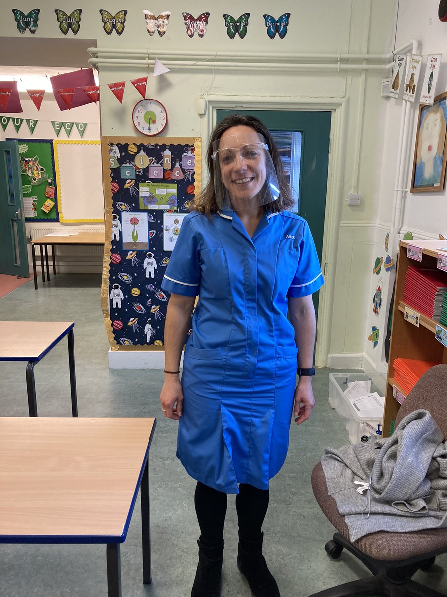 DebsThomps's tweet photo. Today I taught emergency situations and the recovery position in PSHE, always good to dress up to get into role! https://t.co/cMECaOcpfW