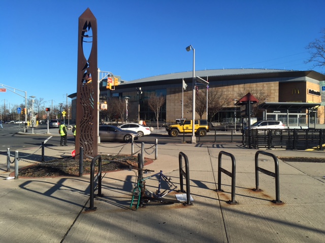 ARTISTS this WEDNESDAY, MARCH 24 IS THE DEADLINE to apply for these two great public art projects at the Trenton Transit Center. Get paid to have your 2-D art printed large on a banner, or create a 3-D bike rack, at the Transit Center Apply here: conta.cc/3uOcmim