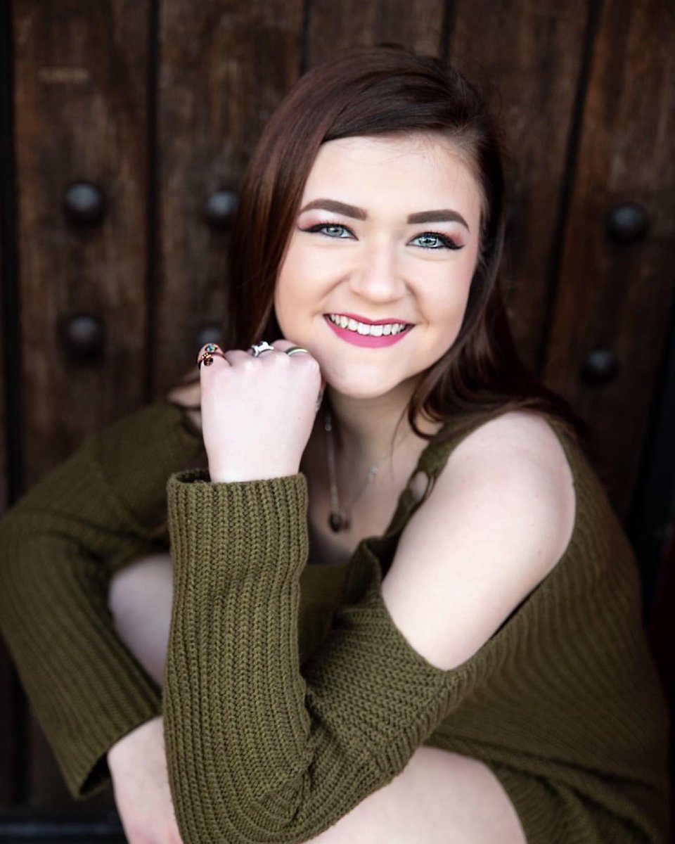 Let’s showcase our officers! First is our Liaison, Erin Schuster!
Classification: sophomore 
Major: English/Secondary Ed major
Position and job: Liaison- spearhead member communication and facilitate pairing
Reason- gain a voice in creating opportunities for change and growth