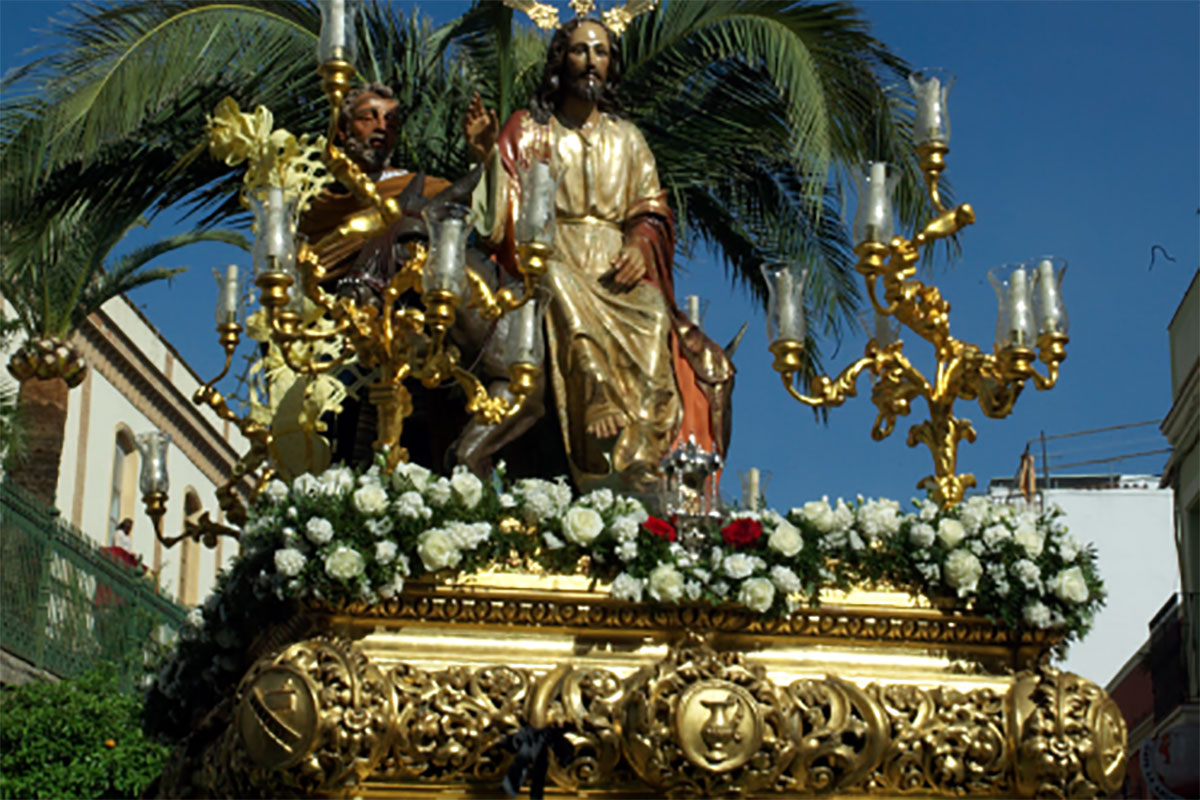 MoronCofrade's tweet photo. Cuenta atrás para la Semana Santa. Hoy Carlos Romero Espejo, @Virilla13, evoca las cofradías de su infancia #MorónenCuaresma https://t.co/Hwb2mwu06y 📷Manuel Romero (2014) https://t.co/H6uVujAnfK