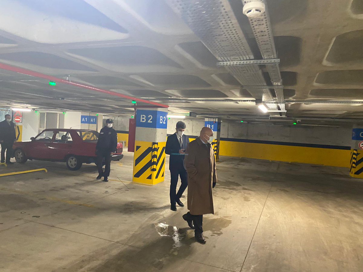 turgutaltinok06's tweet photo. Vatandaşlarımız otoparkımızı kullanmaya başladı. Trafik sorununu çözen ve bölgeyi ferahlatan bu proje, Su ve Gül Meydanımız ile şehrimize büyük bir estetik de katacak.

#BurasıKeçiören https://t.co/bjw9Qjd5vx