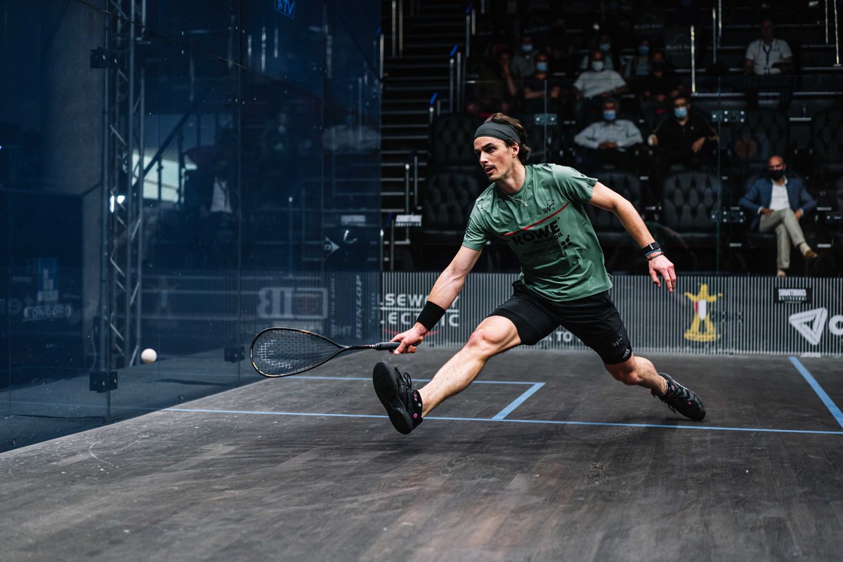 PSASquashTour's tweet photo. Result: CIB PSA @BlackBallSquash Open Men's RD3

🇳🇿 [4] @paulcollsquash beats Gregory Gaultier 🇫🇷
3-1: 11-3, 11-7, 7-11, 11-4 (69m)

#BlackBallOpen https://t.co/cZMRdFuNTF