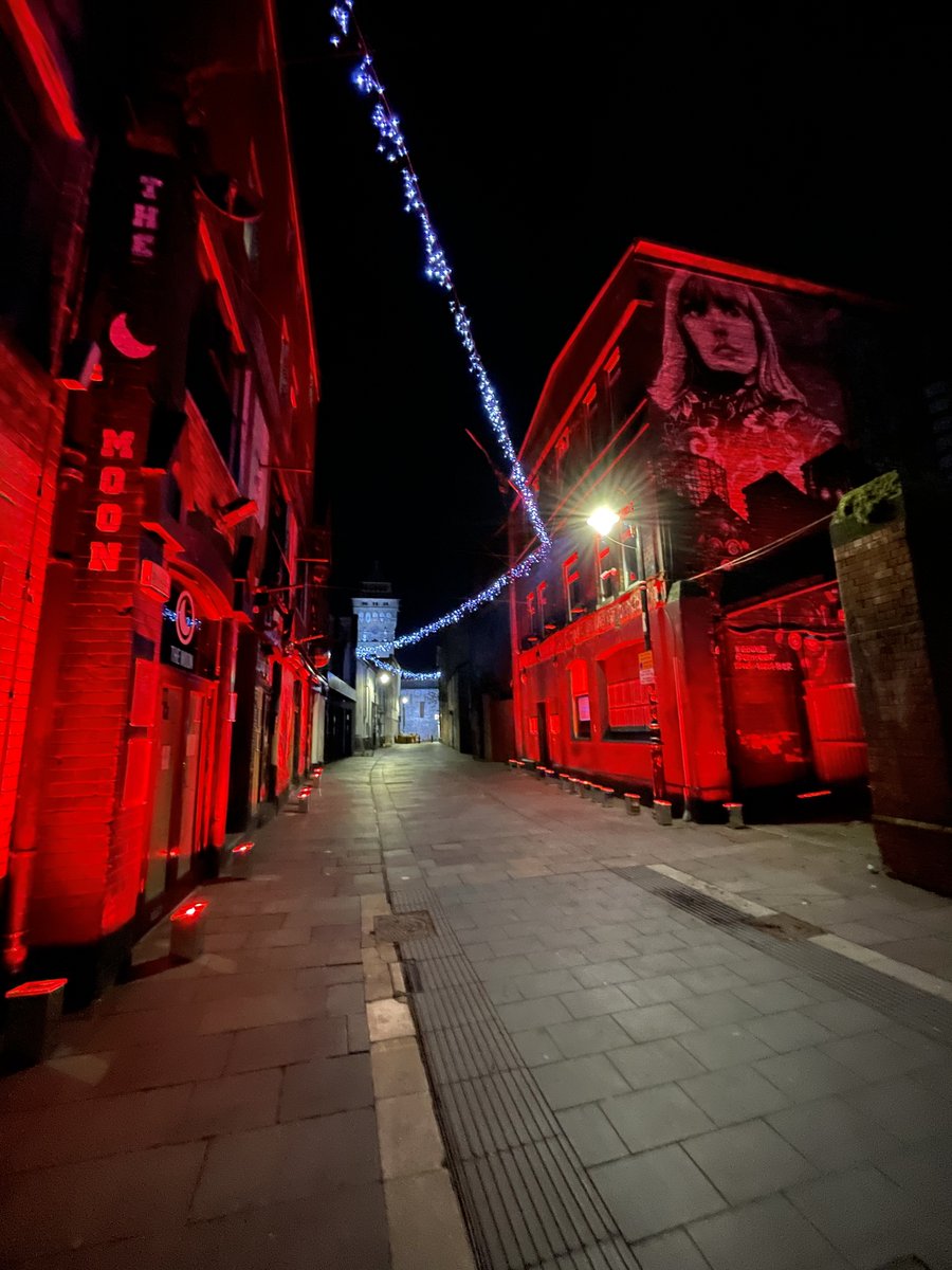 Light It In Red tweet media