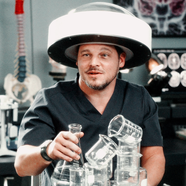 greyarchive's tweet photo. high alex karev is the best https://t.co/67GgDNL0i2