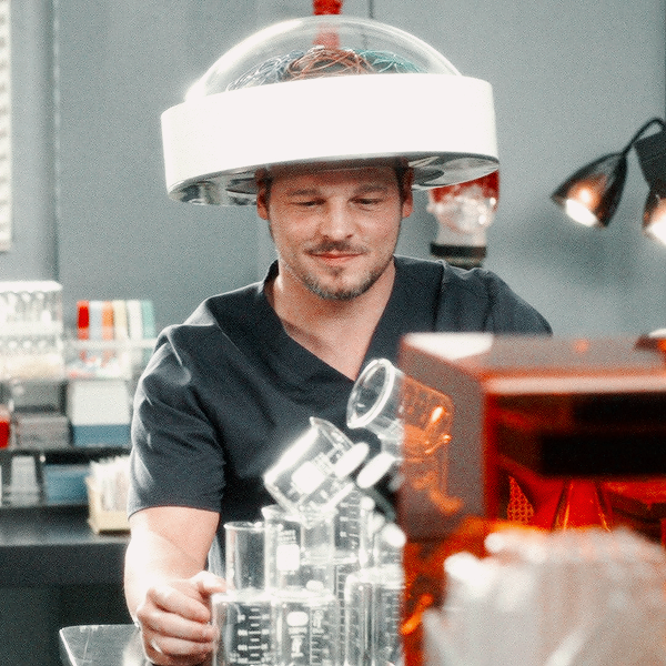 greyarchive's tweet photo. high alex karev is the best https://t.co/67GgDNL0i2