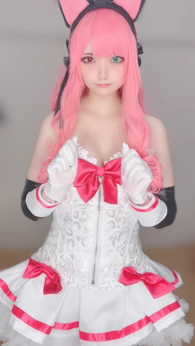 自撮りしたらオッドアイ逆になっちた?

#コスプレ #oddai 