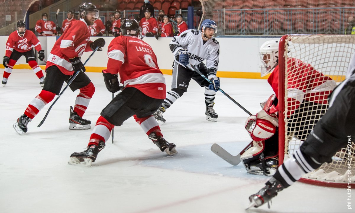 77phlhtchnsn77's tweet photo. EIHA South Cup @HaringeyHuskies vs #SolentDevils @Yourallypally #huskies start well though just cant get the result #EIHA #SouthCup. More photos here https://t.co/UO3iwDxX8z https://t.co/xpovOWyN0i