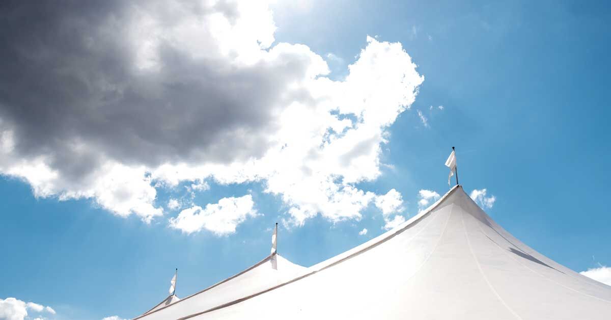 #MotivationMonday

“We must accept finite disappointment, but we must never lose infinite hope.” - Martin Luther King

Looking ahead to the happier times, celebrating small to large events with our loved ones... we must never lose infinite hope. 

#quote #events #tipis