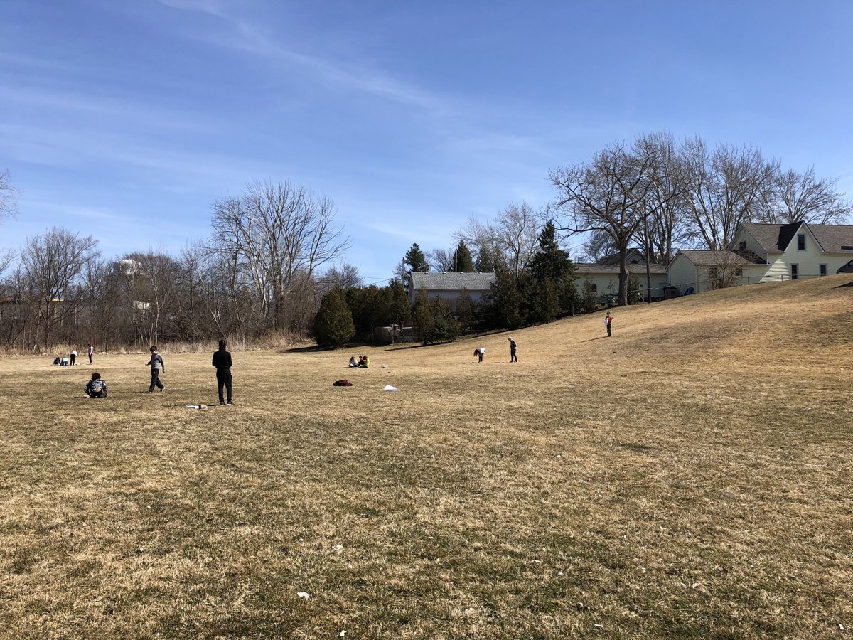 CobrasMme's tweet photo. Sharing our “Donut Contest” entries outside on this beautiful day!!!! #creativewriting ⁦@KingsvilleCobra⁩ https://t.co/nF9WCpjB1z