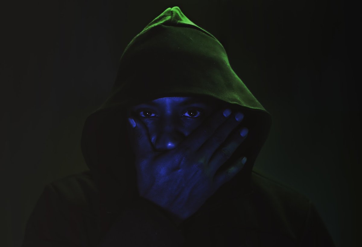 iZotopeInc's tweet photo. Spire Studio is back 🖐 🎤 🔥. Listen to "Dash" by @Kingphilip_sc recorded on Spire Studio (2nd Gen.): https://t.co/xpHVj6wI2O 

Full album "All Black" on Spotify. https://t.co/H3KH086bUQ