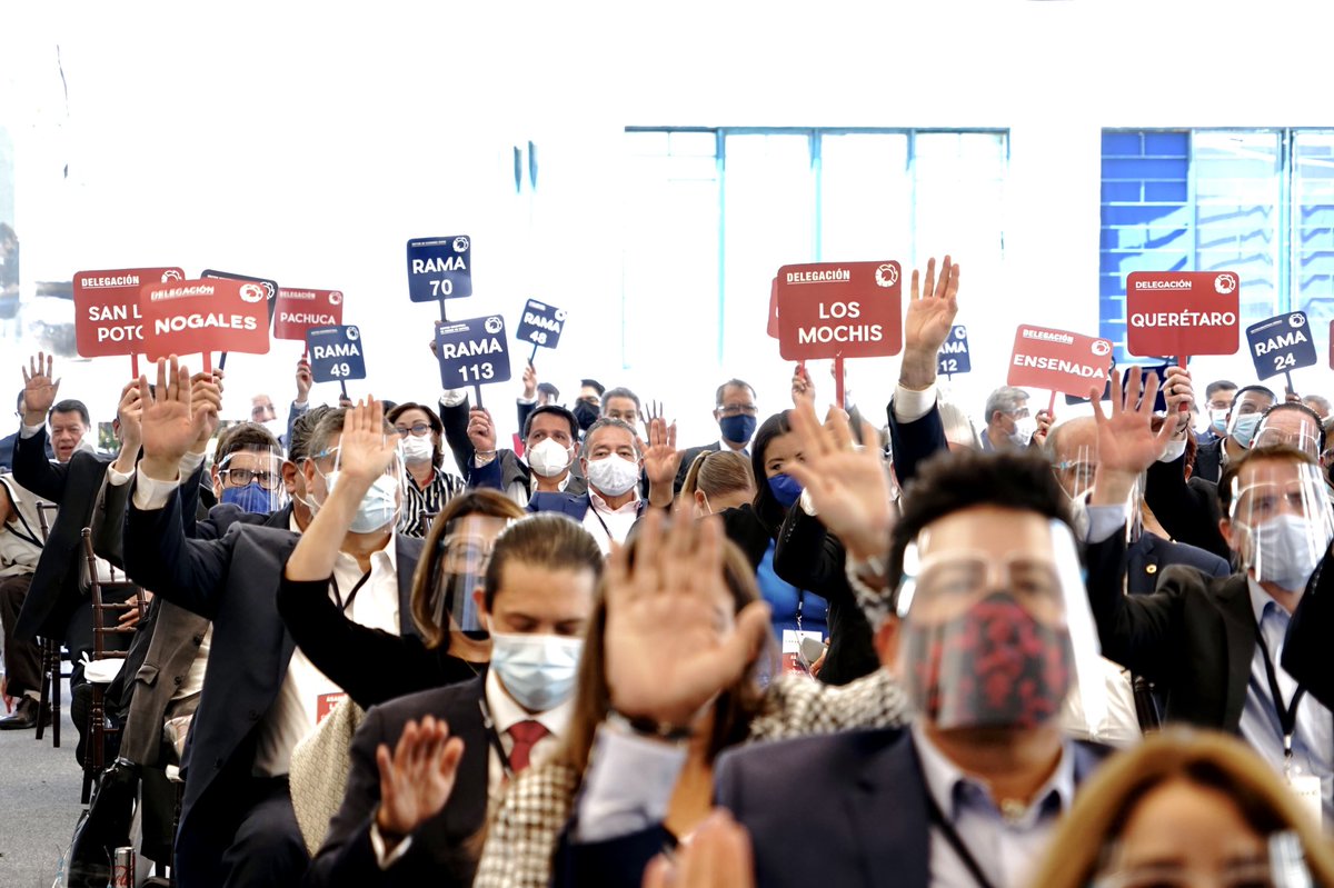enoch_cfz's tweet photo. He rendido frente a los asambleístas mi Informe Anual de Actividades correspondiente al periodo 2020 - 2021 https://t.co/mjBpncDR0Q