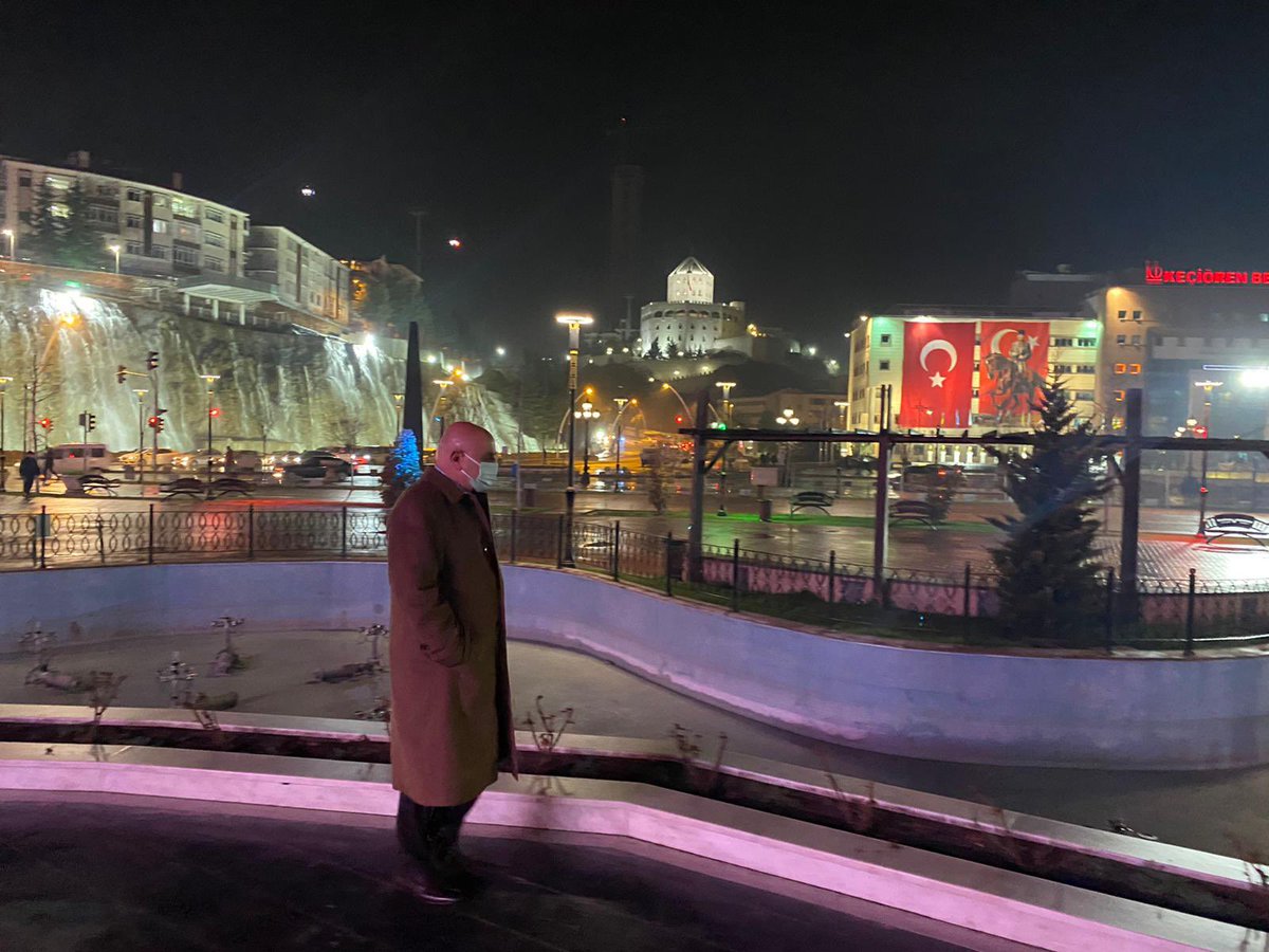 turgutaltinok06's tweet photo. Türk Dünyası Su ve Gül Meydanımız sadece Keçiören’e değil Başkent’e renk ve ahenk kattı.

Şelaleler ve güller diyarı Keçiören’e eşsiz ve benzersiz bir güzellik kattı. Şehrimiz çok daha güzel olacak...

#BurasıKeçiören https://t.co/jvaw5tBCjA