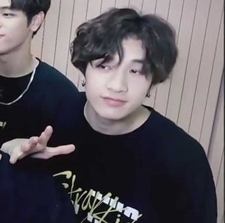 when bang chan’s hair looks like this >>>