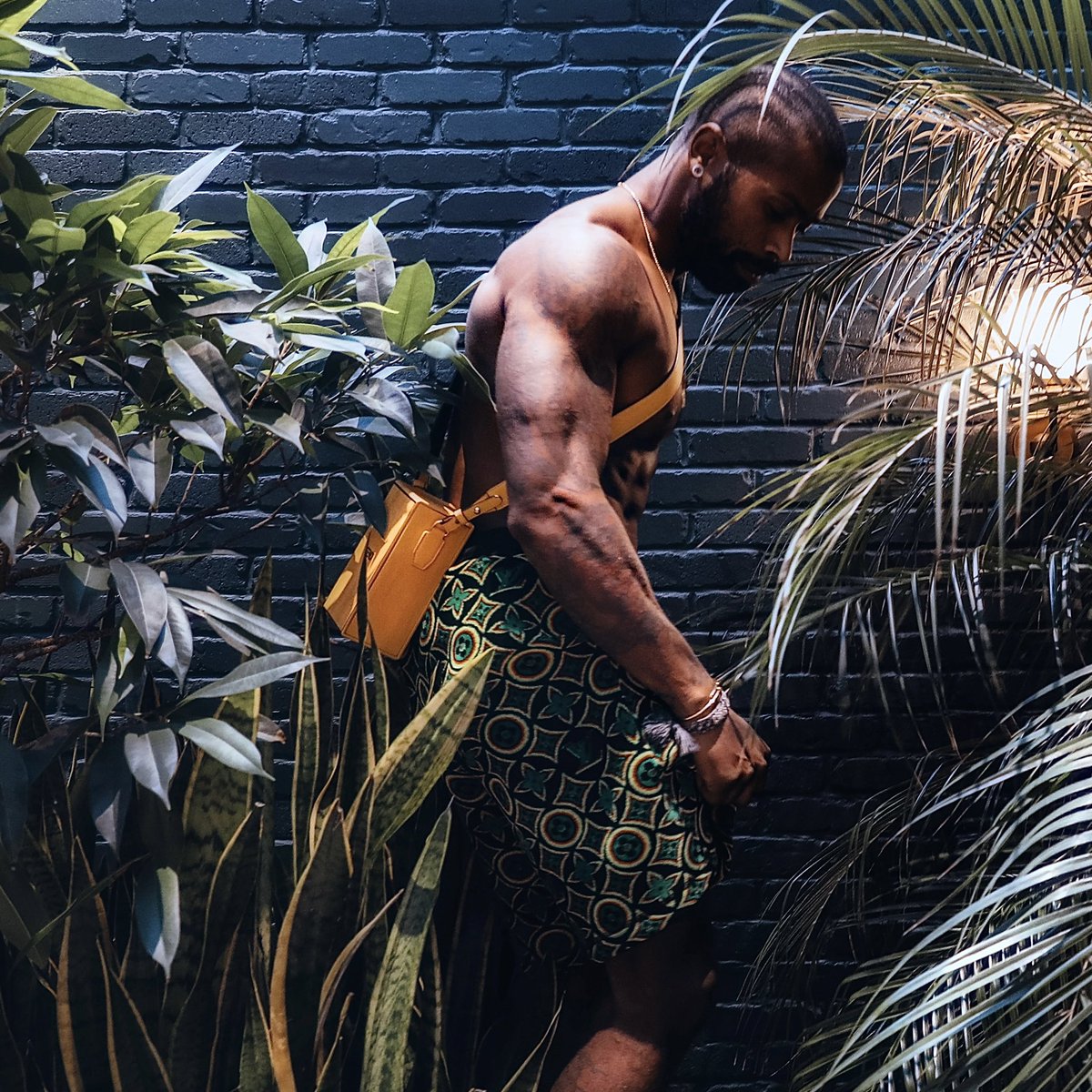 jaredkeithlee's tweet photo. Call me friend, but keep me closer. 🐍 https://t.co/PGqW7FVbh4
