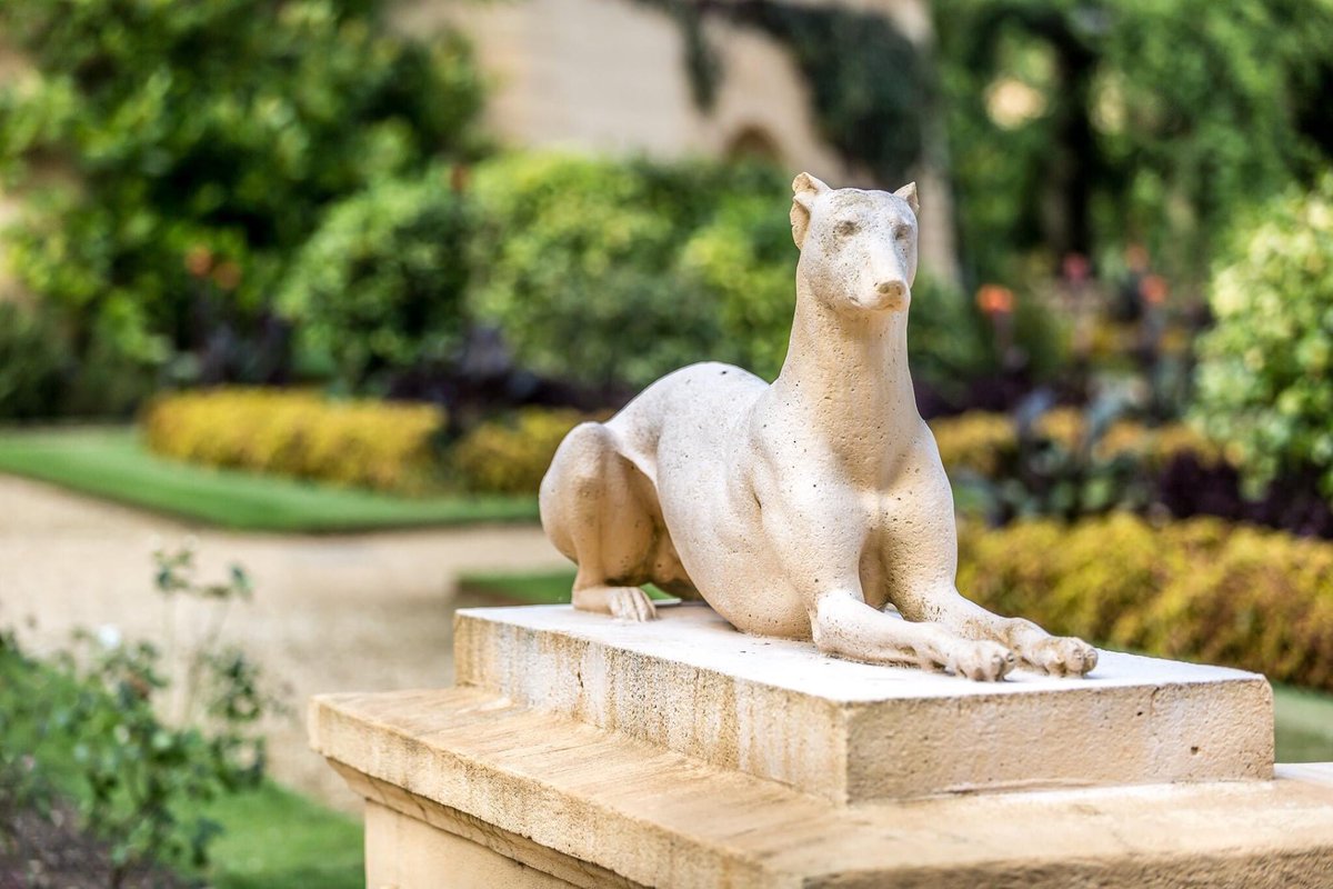 A few shots taken at Osborne House by <a href="/joewakefordcom/">Joe Wakeford</a>. When did you last visit the palatial former holiday home of Queen Victoria and Prince Albert?

#IsleofWight #osbornehouse <a href="/EnglishHeritage/">English Heritage</a> @EHOsborneHouse #englishheritage #queenvictoria #royalfamily <a href="/RoyalFamily/">The Royal Family</a> #canon