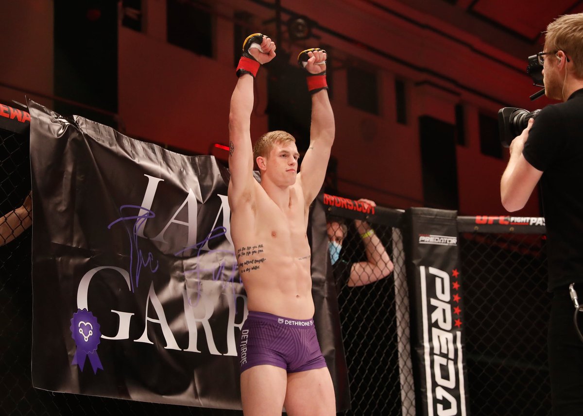 SPerezBlundi's tweet photo. IAN GARRY : VENIT, VIDIT, VICIT

He is the best, he knows it and has fun with it, which shows his balance 👍
@iangarryMMA 🇮🇪💪 destroyed his opponent with a spectacular head kick 💥
Young Emperor to meet #JackGrant for Welterweight #CW Title : moraturus te salutat !

#MMA 🥊🥋 https://t.co/5lQC61xjpS