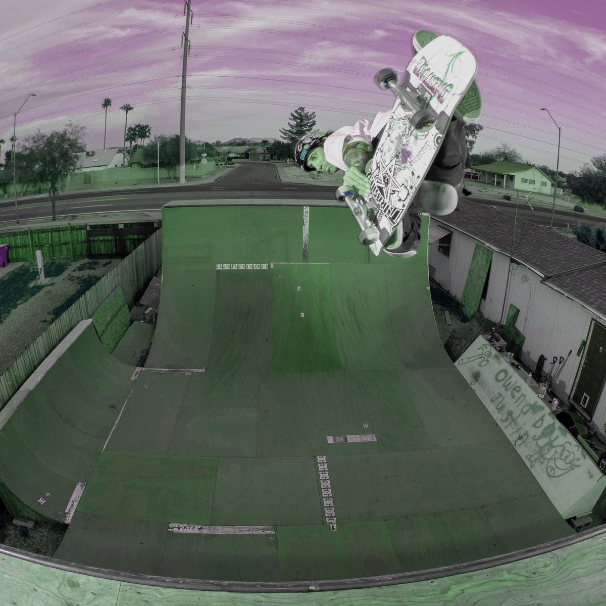 CCS_Skate's tweet photo. You don’t have to go robbing graves for your favorite Creature features. If your fiending for some classic Creech logo apparel, or maybe you’re looking to get nasty with the Freaks this time around, don’t fret. https://t.co/nQ3MQ1iNDs has got you ghouls covered.
#ccsskate #csfu https://t.co/ClyuNCEn5o