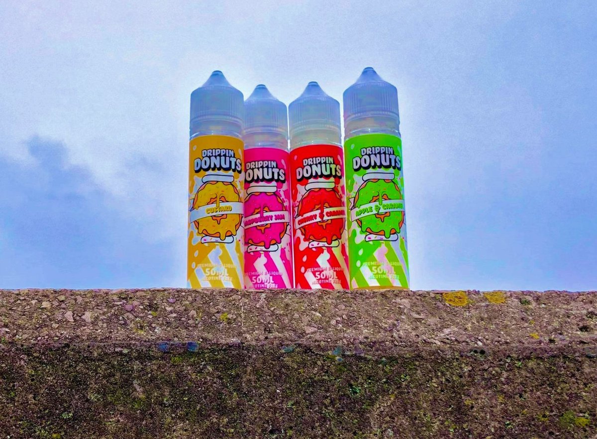 🍩DRIPPIN DONUTS 🍩

 Delicious smooth donut flavour!

Finished with the sweet taste of raspberry, custard, cherry and apple.
As close to the real thing as it gets!

Shop Now: vapemonster.co.uk

#vapemonsteruk #vape #vapeon #vaping