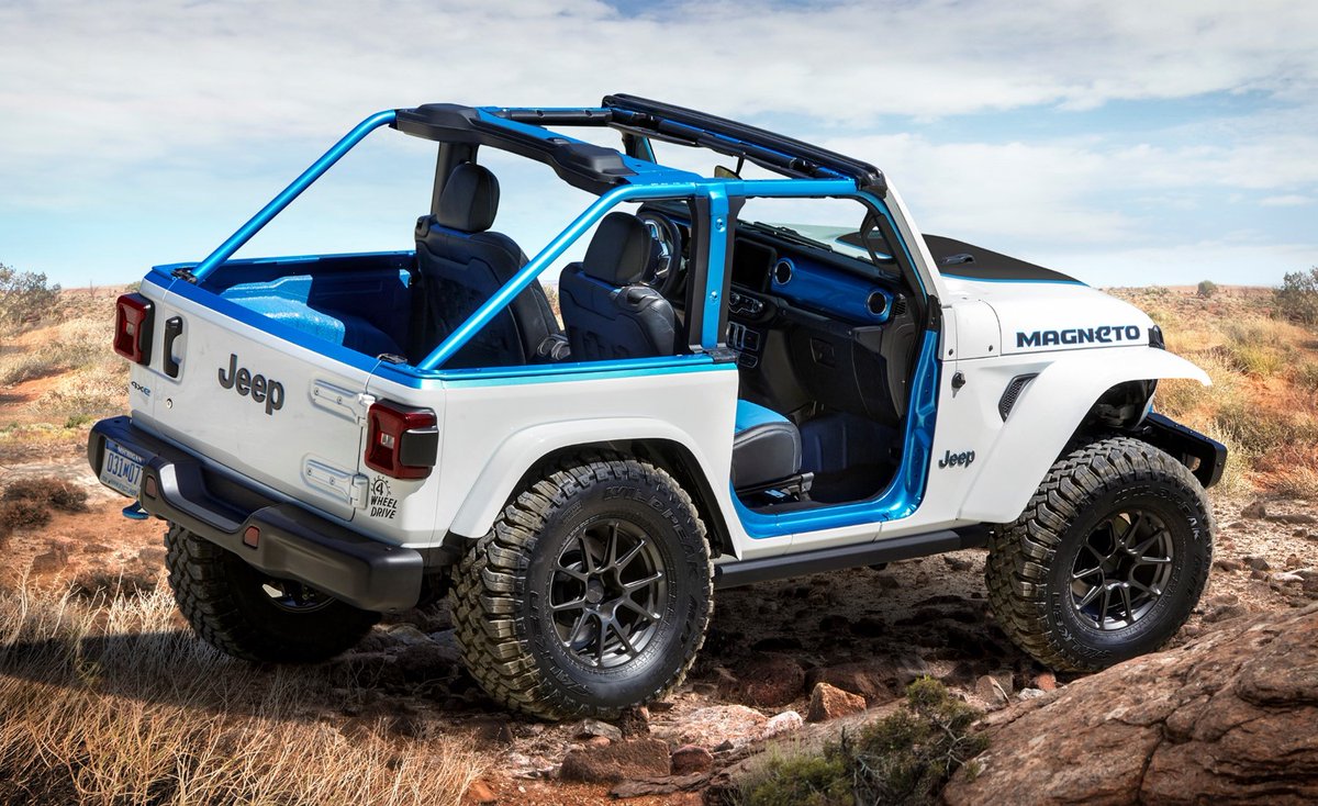 StellantisMX's tweet photo. .@JeepMx Wrangler Magneto es un concepto eléctrico  concebido como una fuerza sustentable, silenciosa y ágil. Es un vehículo de cero emisiones, que garantiza la  capacidad 4x4 de Jeep y proporciona nuevos niveles de eficiencia y responsabilidad medioambiental https://t.co/mKaM24k7Ka