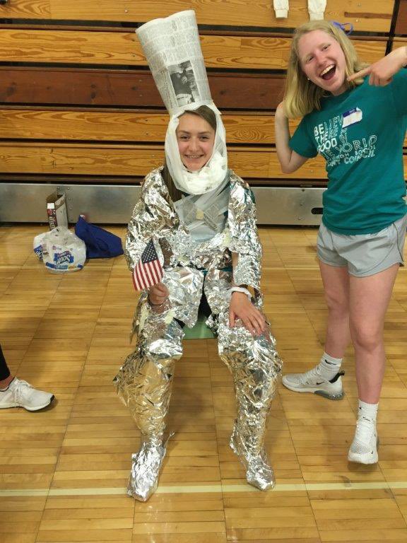 nmave49's tweet photo. Dill!! Happy birthday girlie! Love and miss you bunches. I hope your day is amazing :) 💕 @jillianfilipiak https://t.co/weCd1tlSaG