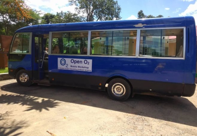 JustACTIONS's tweet photo. #EveryBreathCounts 👏 #TimothyMtonga, #GerryDouglas &amp; #OpenO2 for fixing broken #oxygen equipment in #Malawi. Kudos @ScotlandMalawi @marnie_rickards https://t.co/lC21SHY1pp They need more support! @MalawiGovt @health_malawi @UKinmalawi @ELMAPhilanthro @malawiunicef @undpmalawi https://t.co/n0QxKHceNk