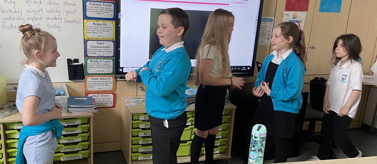 MrsCowan6's tweet photo. Today in Primary 5/4 we used signal messages to show how information can be misinterpreted when it is passed along from person to person. We talked about the importance of using good communication skills with our friends 👍🏼 @GreenhillPS https://t.co/xH5YWMrfRD
