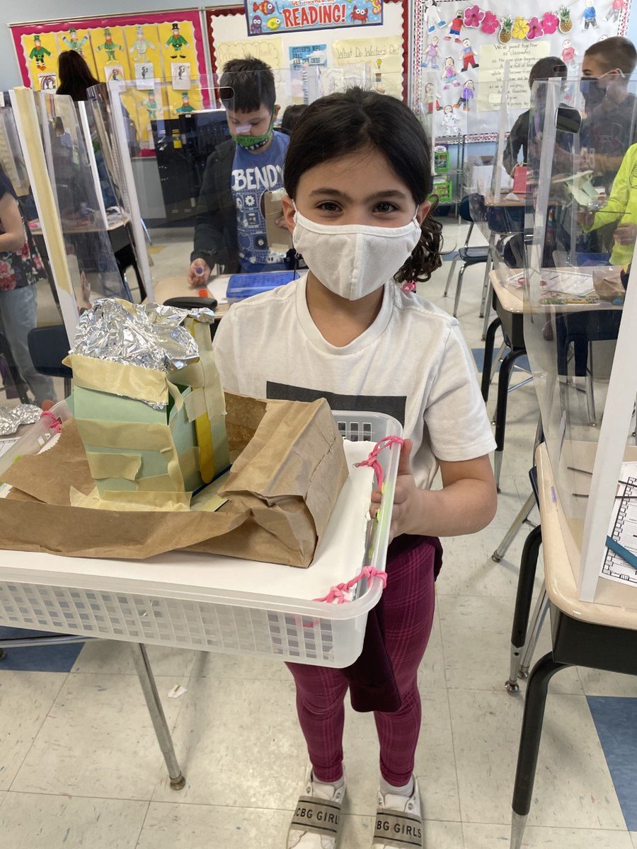 perlesmagnet's tweet photo. Earthquake Shelters!  2nd grade students learned about earthquakes in STEAM and built shelters that are Earthquake proof.  We tested them on a shaky-board.   #ask #imagine #plan #create #reflectimprove #fastchanges #earthssurface https://t.co/rWG058MoVM