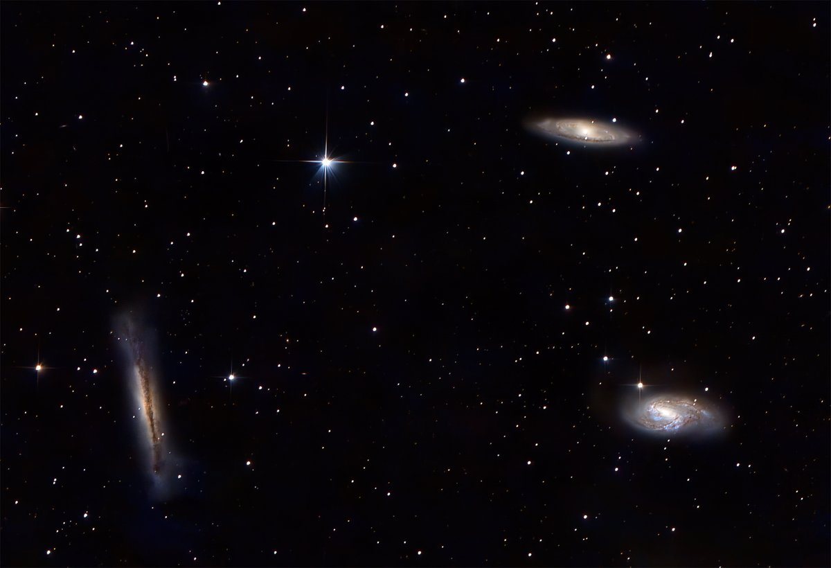 MrFu709's tweet photo. This was my first chance to use my telescope in 14 months! I was painfully rusty, but overall I'm pleased with the final result.
#space #science #astrophotography #amateurastronomy #cosmos #meade #celestron #AdvancedVX #AVX #StarSense #zwo #Orion https://t.co/BjjuPPTsnR