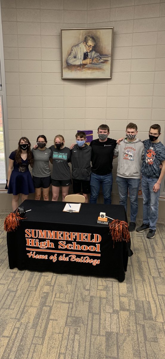 GoSHSAthletics's tweet photo. 🐾Congratulations to Allie Ausmus on her commitment to continue her education at Defiance College, where she will run XC and Track & Field. So Proud of You~ Allie ! 🏃🏼♀️ #ForeverABulldog #RunAllieRun @GoSHSBulldogs https://t.co/6akg2gzA4C