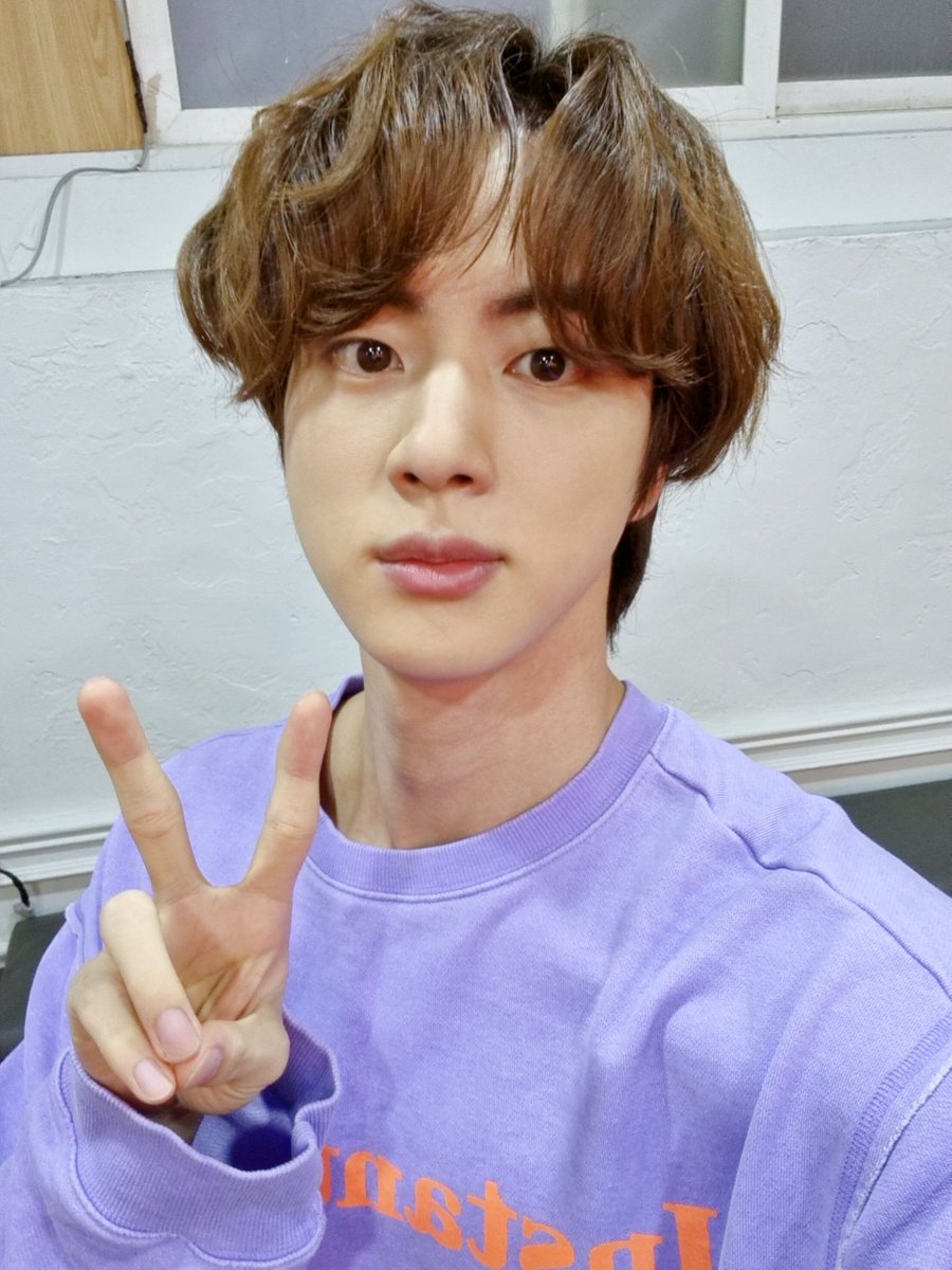 WJacielma's tweet photo. #bts #btsarmy #army #armybts #kimseokjinbts #kimseokjin #seokjin #seokjinbts #jin #jinbts #armyjin #armyseokjin https://t.co/fXFEp2czKw