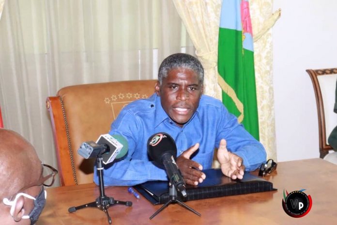 Revista_REG's tweet photo. El Vicepresidente de la República desea que la ayuda económica y material llegue a todas las víctimas del 7M

#RREG #GuineaEcuatorial #ExplosionesBata #Bata #Victimasdel7M #7M #TodosSomosBata

https://t.co/P97gnALyo7 https://t.co/5ei4D6312T